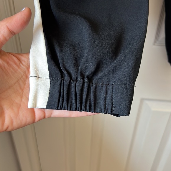 BABATON white-striped, tapered pants with pocket. - Picture 5 of 6